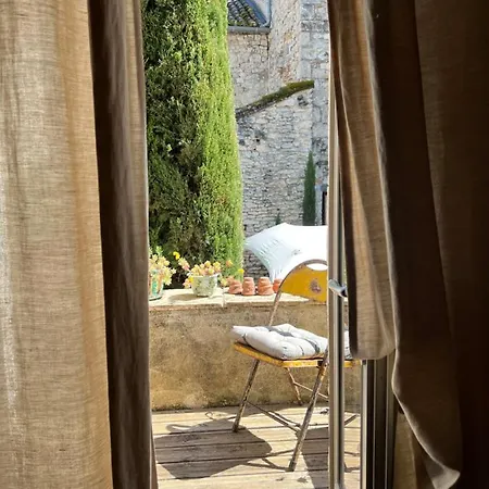 Four Maison D'hotes Frühstückspension